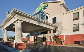 Holiday Inn Express Hotel & Suites Laurinburg By Ihg
